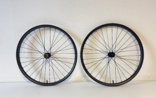 bcprisme/39885_paire_de_roue_novatec_carbone_vtt_29_pouces_my23